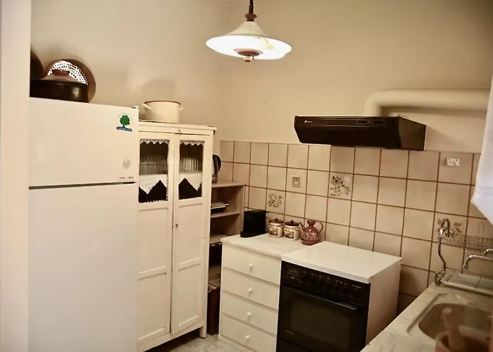 The Teacher's House * Tripi