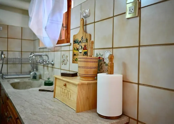 فيلة The Teacher's House Tripi