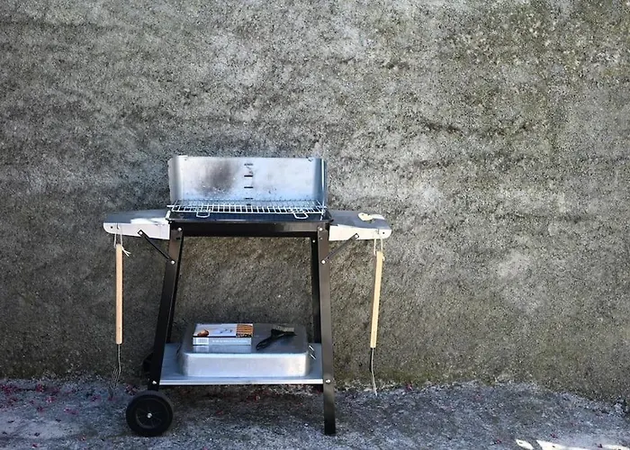 The Teacher's House Trípi