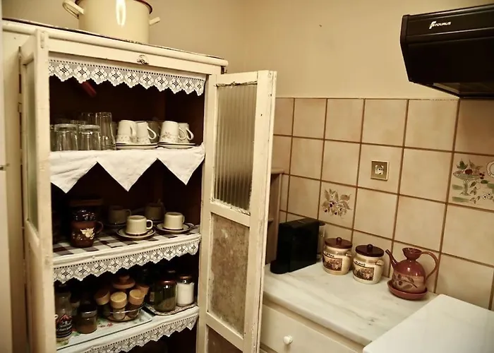 The Teacher's House * Tripi