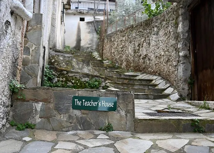 The Teacher's House Villa Tripi
